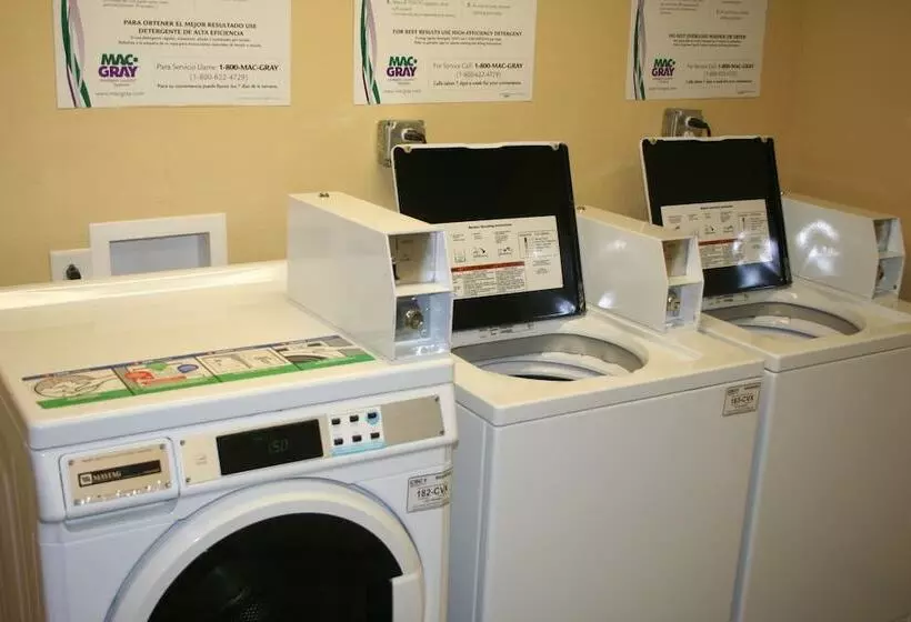 Отель Mainstay Suites Jacksonville Near Camp Lejeune