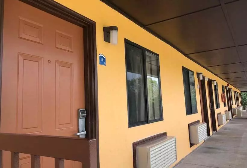 فندق Motor Inns Of America