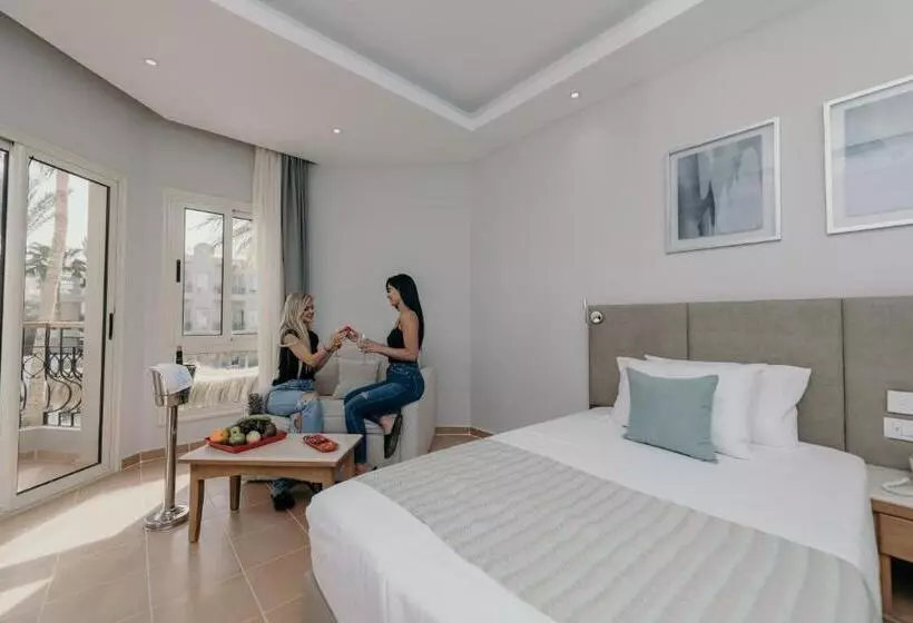 هتل Sunrise Aqua Joy Resort