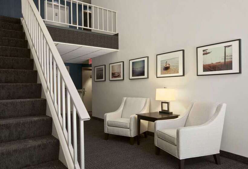 Отель Travelodge By Wyndham Hubbard Oh