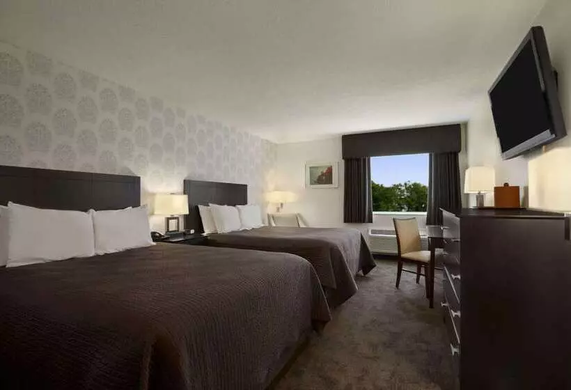 Отель Travelodge By Wyndham Hubbard Oh