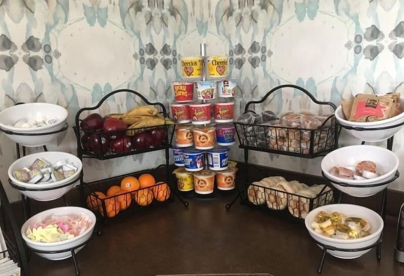 Отель Travelodge By Wyndham Hubbard Oh