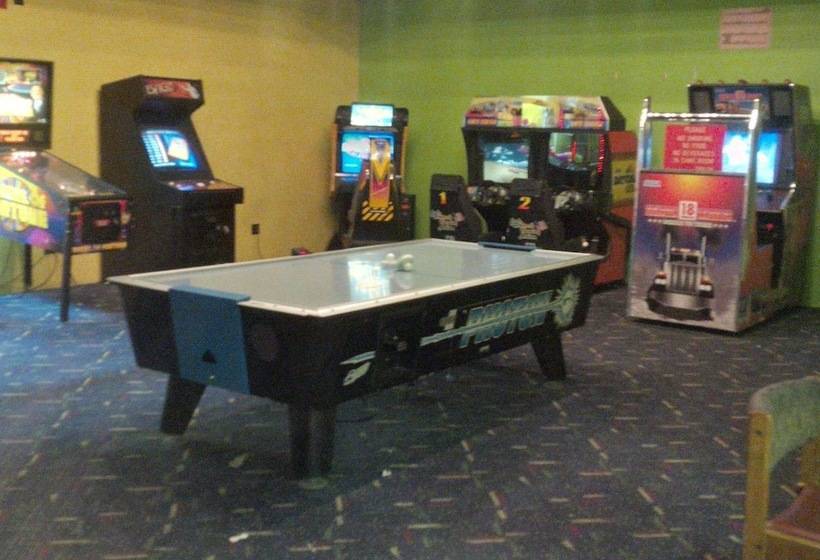 Отель Travelodge By Wyndham Hubbard Oh