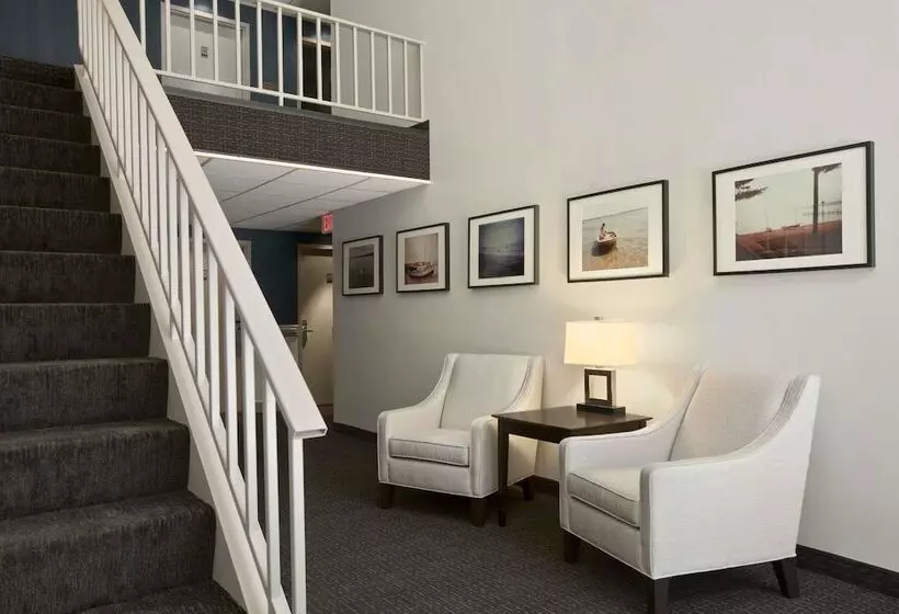 Отель Travelodge By Wyndham Hubbard Oh