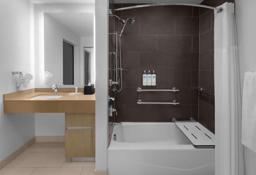 Hyatt House Raleigh North Hills