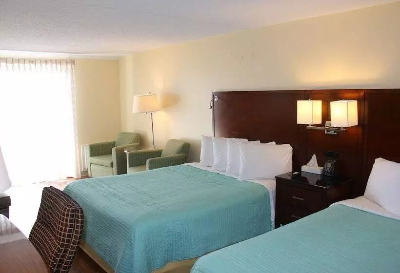 מוטל Seaside Inn & Suites