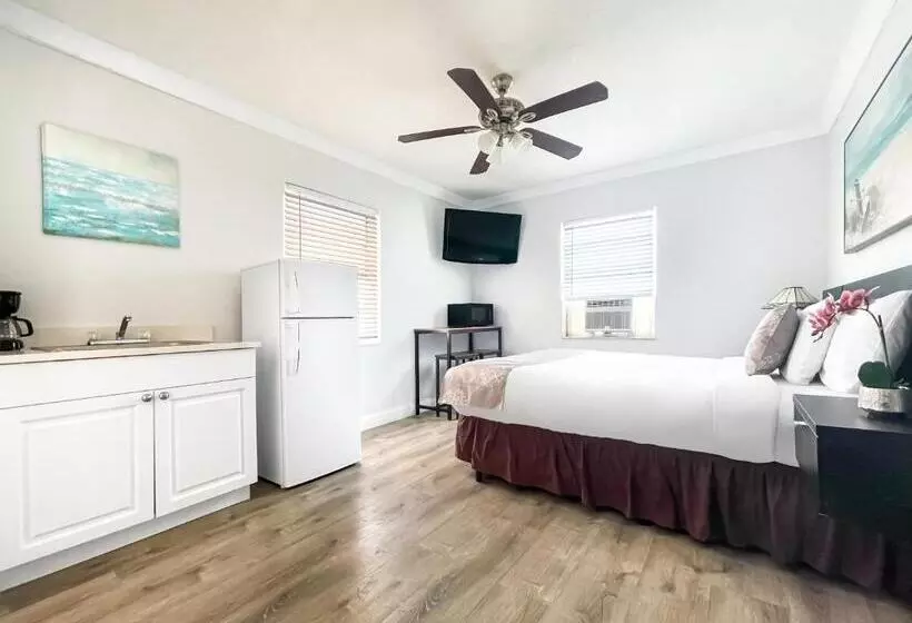 فندق على الطريق The Blue Wave