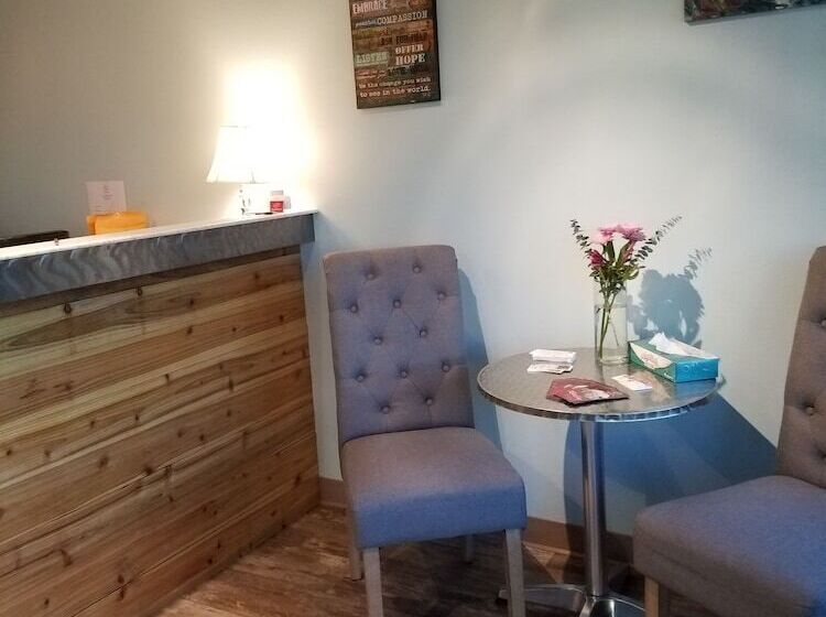 فندق على الطريق Yerington Inn