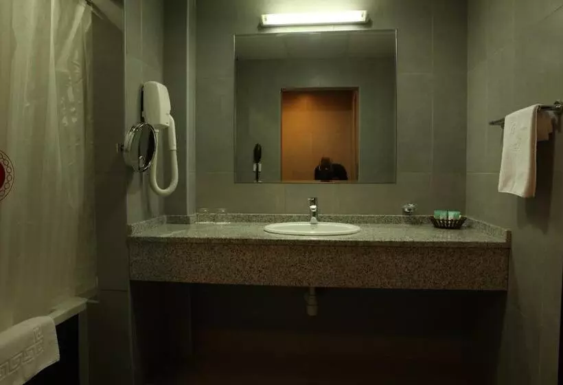 Ramee Rose Hotel Apartments Abu Dhabi