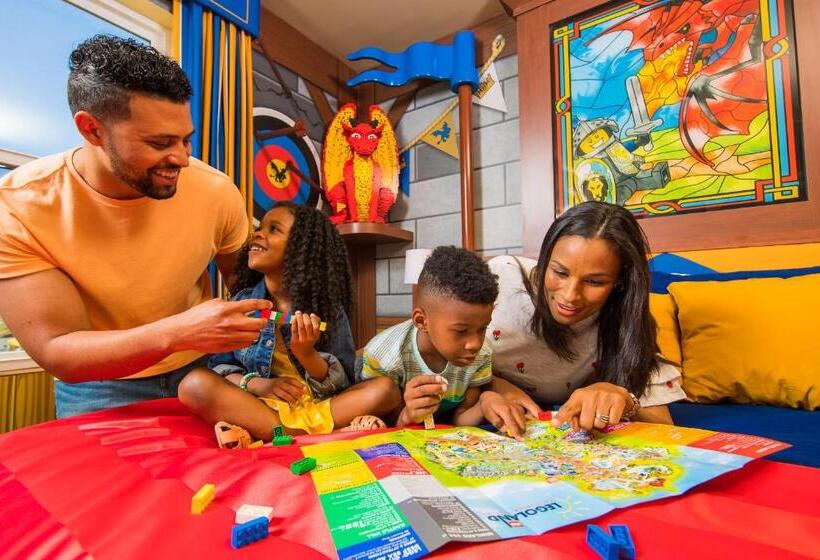 استراحتگاه Legoland California Hotel and Castle