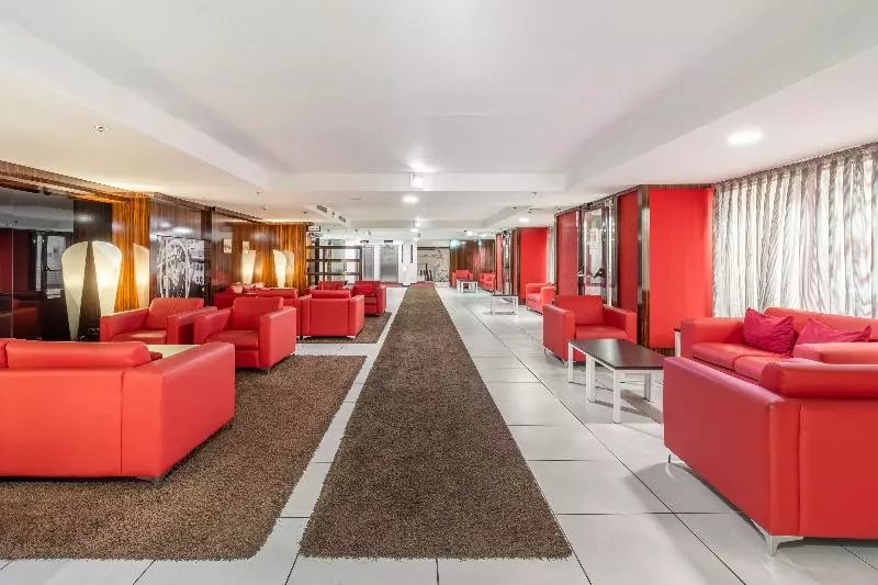 هتل Exe Convention Plaza Madrid