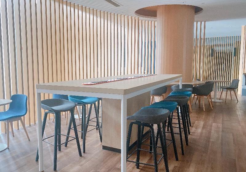 Hotel Holiday Inn Express Dongyang Hengdian By Ihg