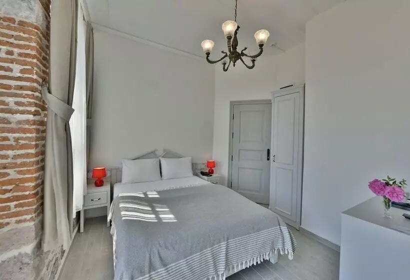 ホテル Cunda ömer Ağa Konağı