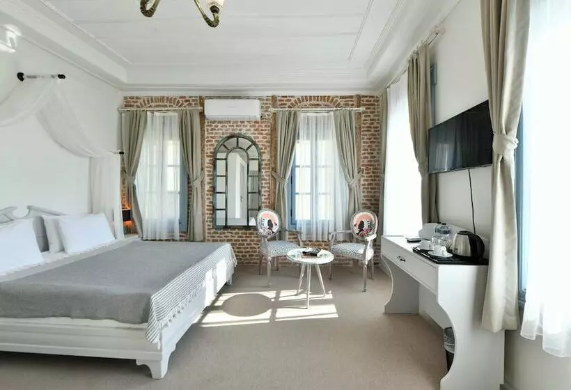 ホテル Cunda ömer Ağa Konağı