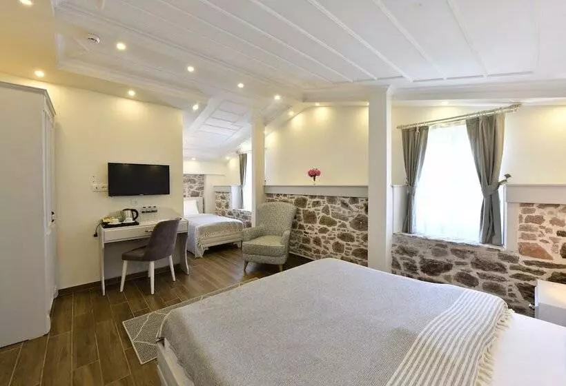 ホテル Cunda ömer Ağa Konağı