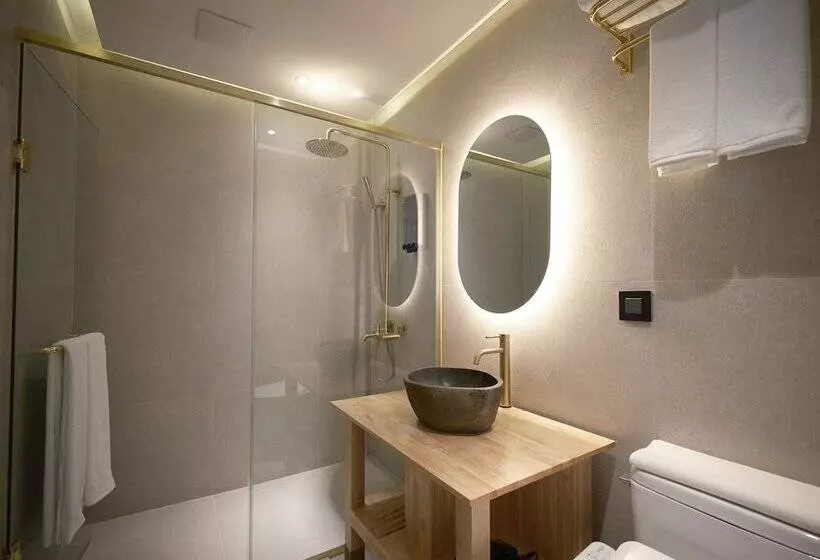 هتل Uh Suite The Seoul