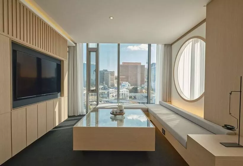 هتل Uh Suite The Seoul