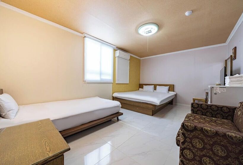 Motel Cheorwon Pareseu
