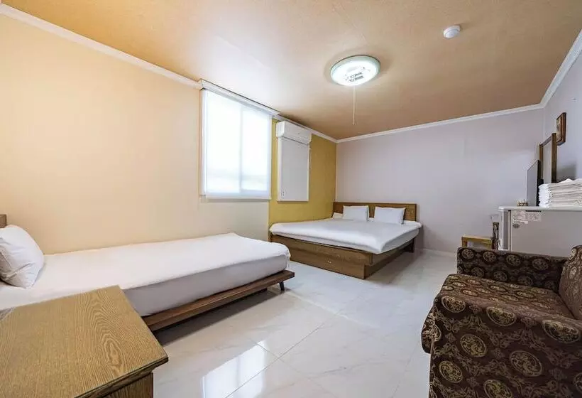 Motel Cheorwon Pareseu