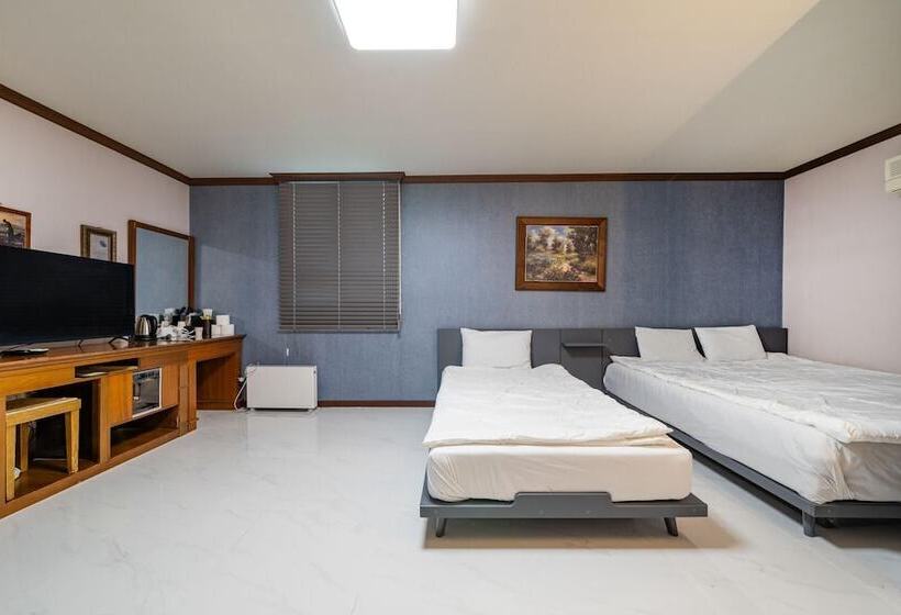 Motel Cheorwon Pareseu