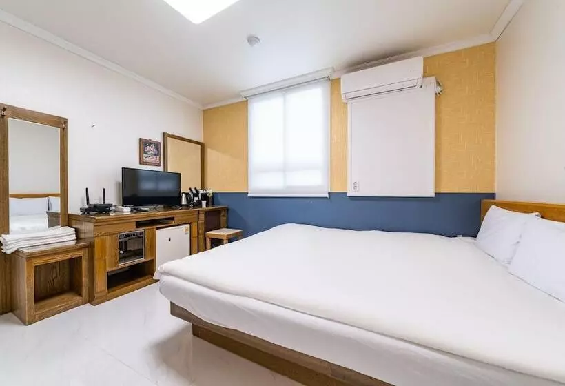 Motel Cheorwon Pareseu