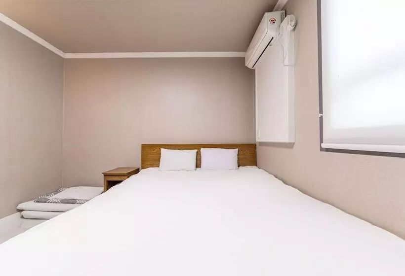 Motel Cheorwon Pareseu