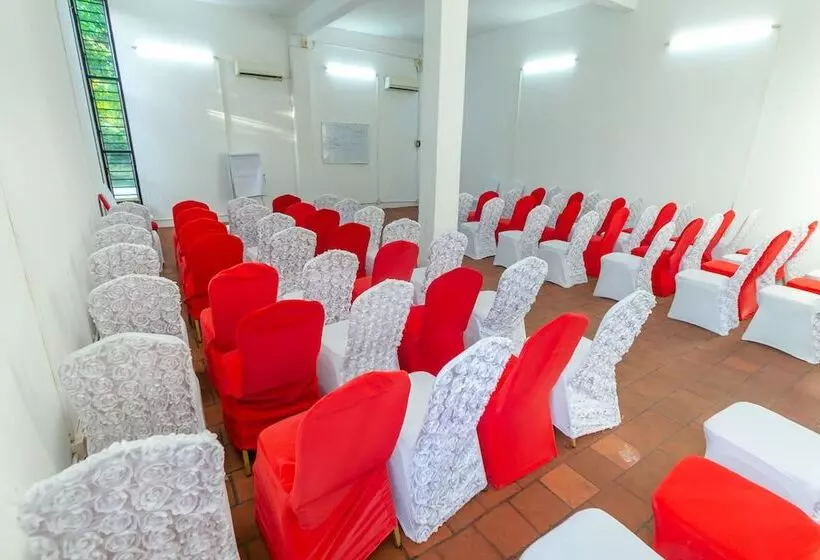 هتل African Dada Resort And Spa