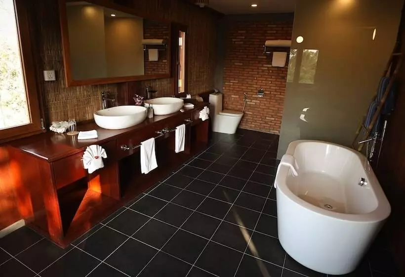 Hotelli Farmhouse Resort & Spa