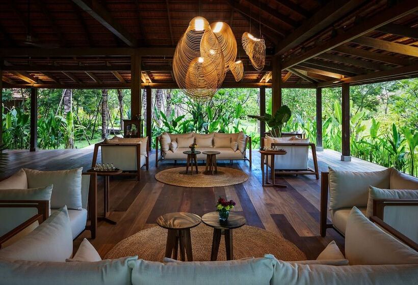 酒店 Farmhouse Resort & Spa