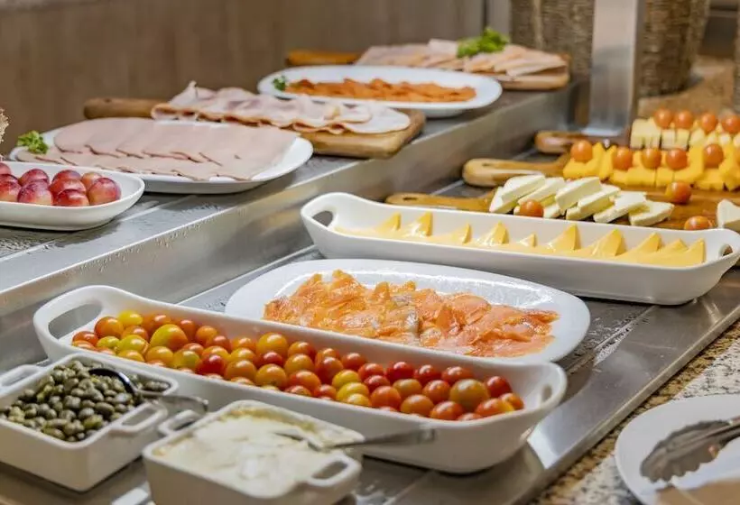 ホテル Grand Sirenis San Andres