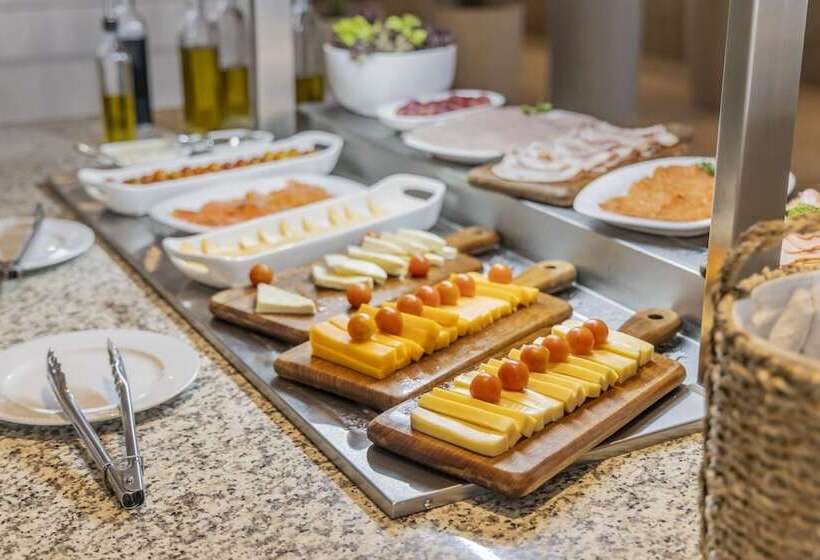 هتل Grand Sirenis San Andres