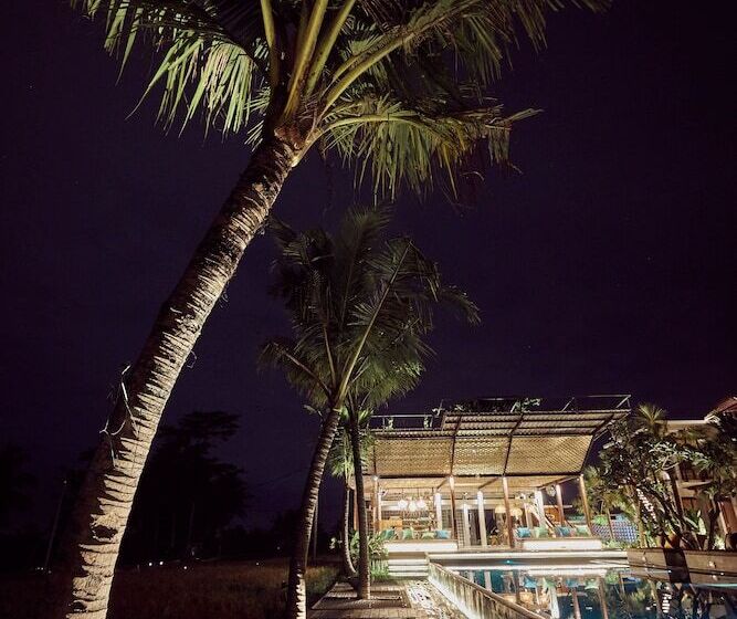 Hotelli Podpadi Design Spaces