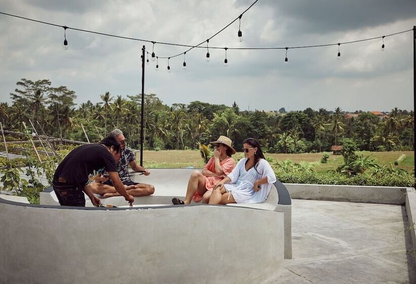 Hotelli Podpadi Design Spaces