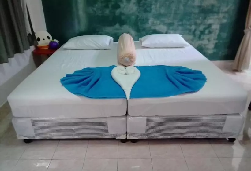 ホテル Tawee Garden And Resort