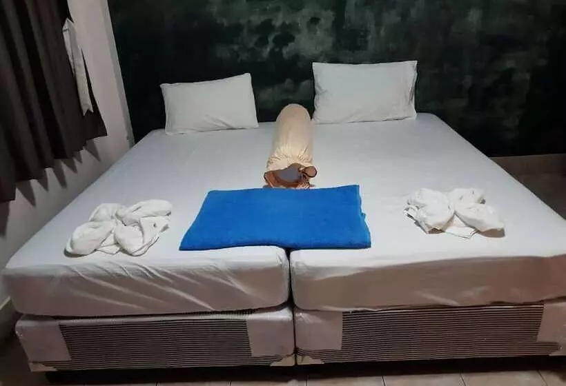 ホテル Tawee Garden And Resort