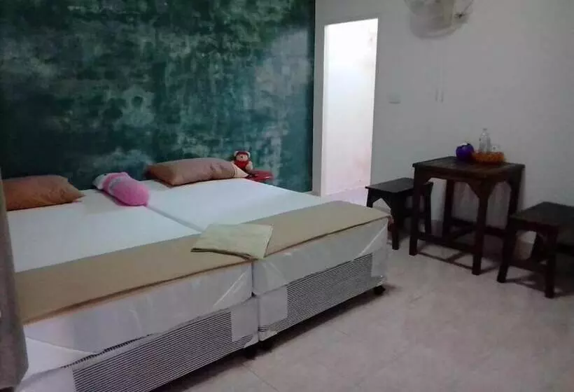 ホテル Tawee Garden And Resort