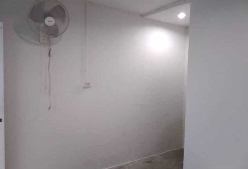 ホテル Tawee Garden And Resort