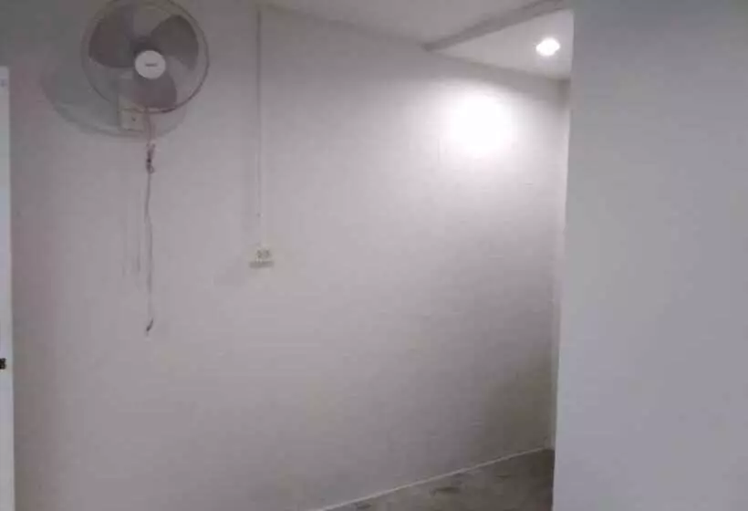 ホテル Tawee Garden And Resort