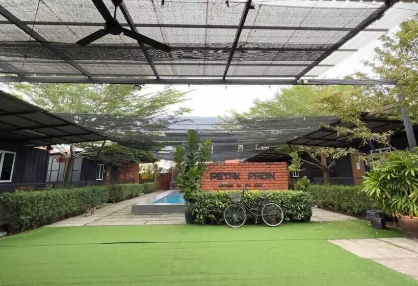 Majatalo Petak Padin Cottage By The Pool, Kepala Batas Penang