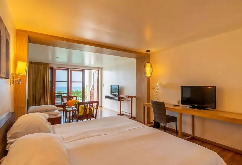 Отель Best Western Phuket Ocean Resort