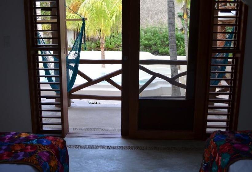 Hôtel Casa Iguana Holbox   Beachfront