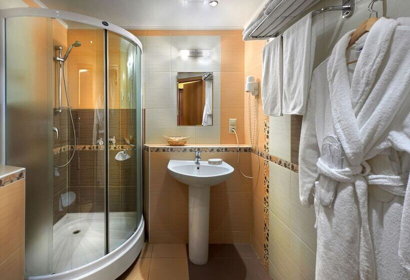 בית מלון כפרי De Paris