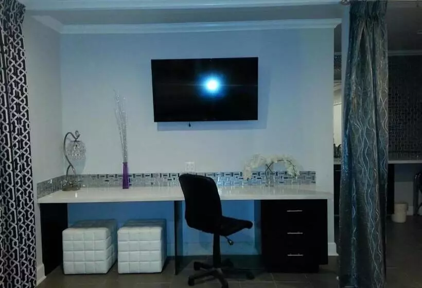 ホテル Hollywood Vip