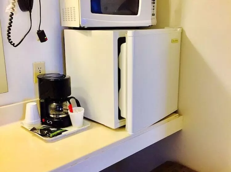 酒店 Maple Inn And Suites Los Banos