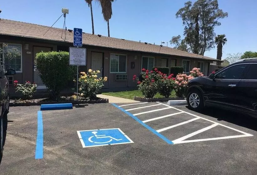 酒店 Maple Inn And Suites Los Banos