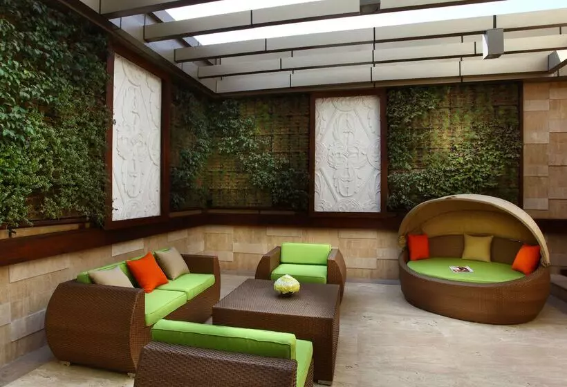 هتل Park Plaza Shahdara