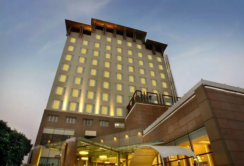 هتل Park Plaza Shahdara