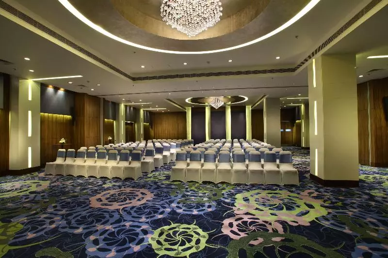 هتل Park Plaza Shahdara