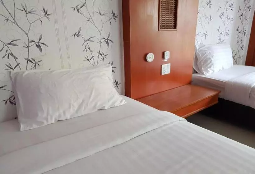 Poonsook Phitsanulok Hotel Sha Plus