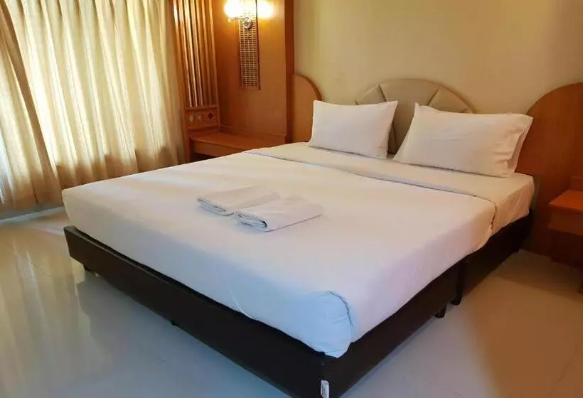Poonsook Phitsanulok Hotel Sha Plus